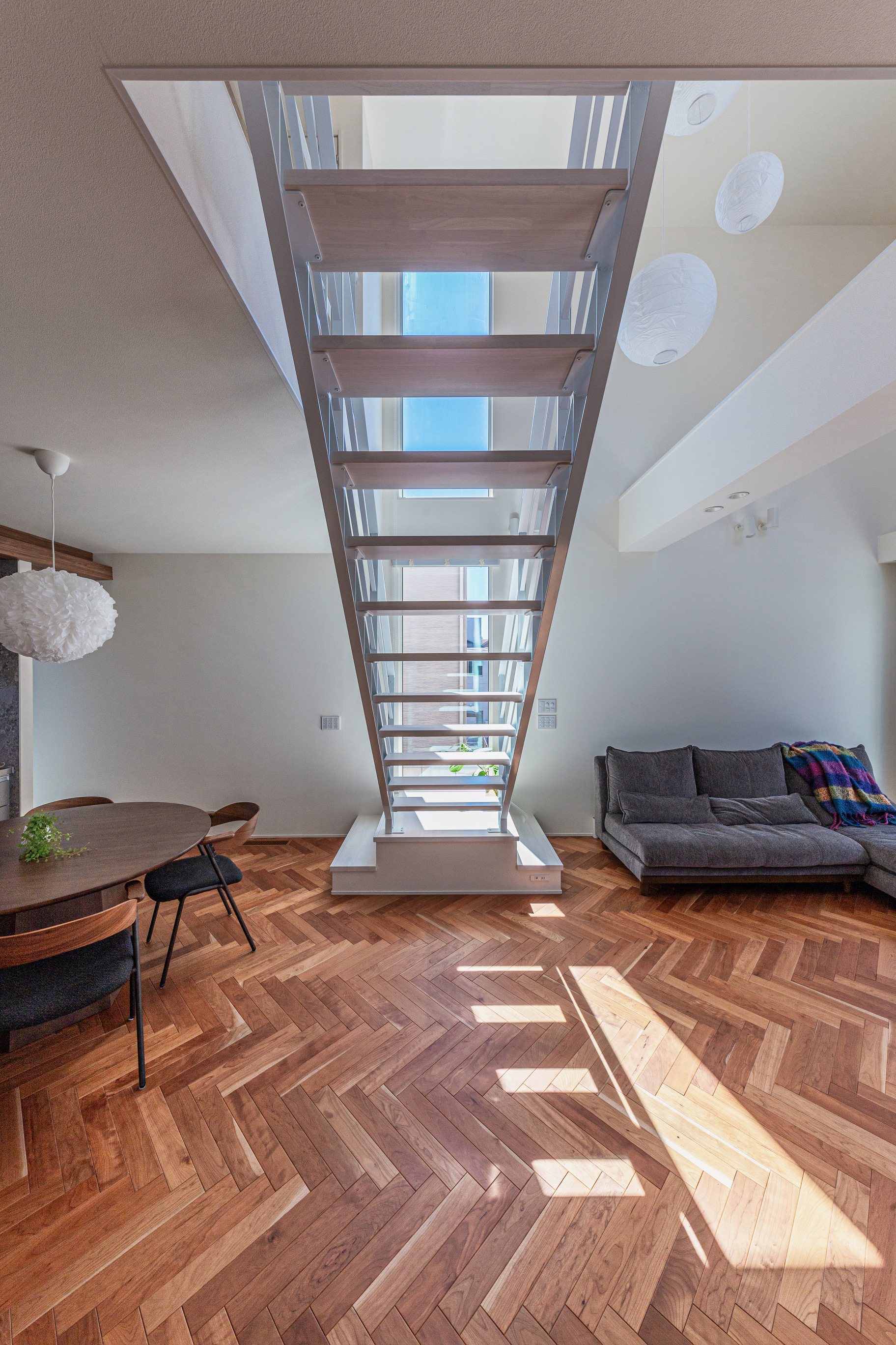 施工事例 No. 113 シースルー階段で光あふれる暮らし