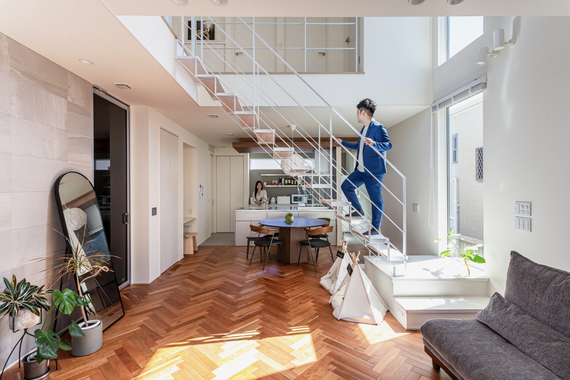 施工事例 No. 90 シースルー階段で光あふれる暮らし