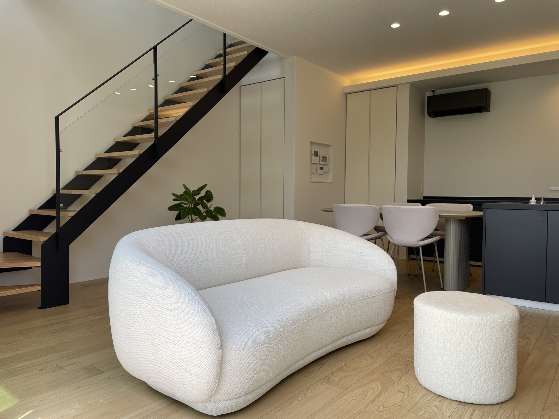 施工事例 No. 69 階段を中心にそれぞれの居場所が心地よくつながる住まい