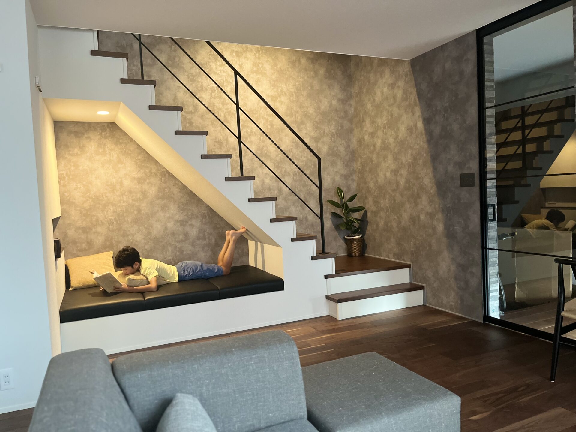 施工事例 No. 98 ただの通り道じゃない。家族がつながる、コミュニケーションの階段。