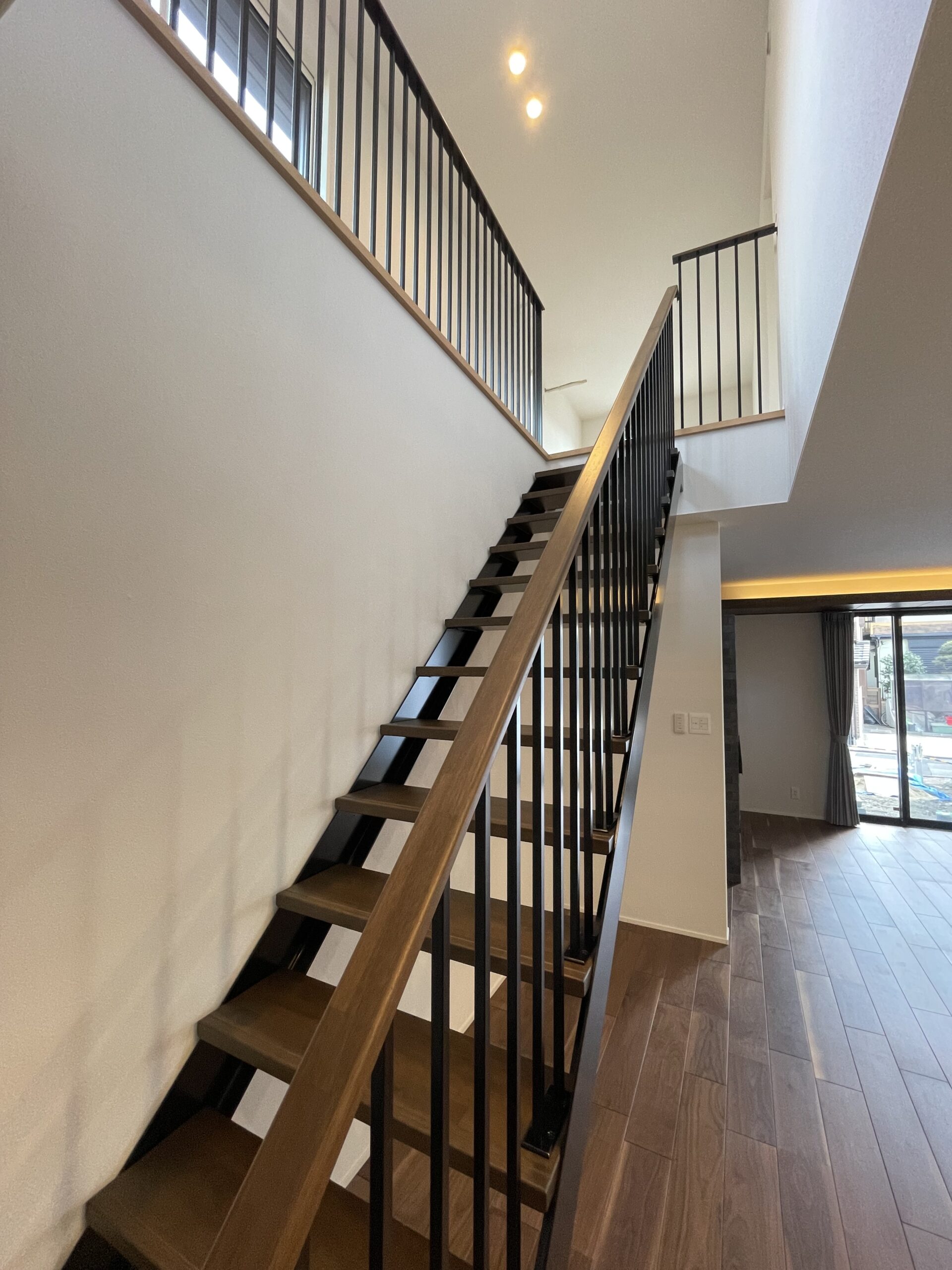 施工事例 No. 112 おしゃれな縦格子階段