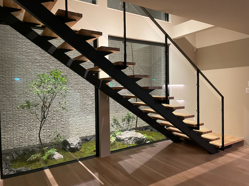 施工事例 No. 162 見せるために設計された、存在感のある透明感。