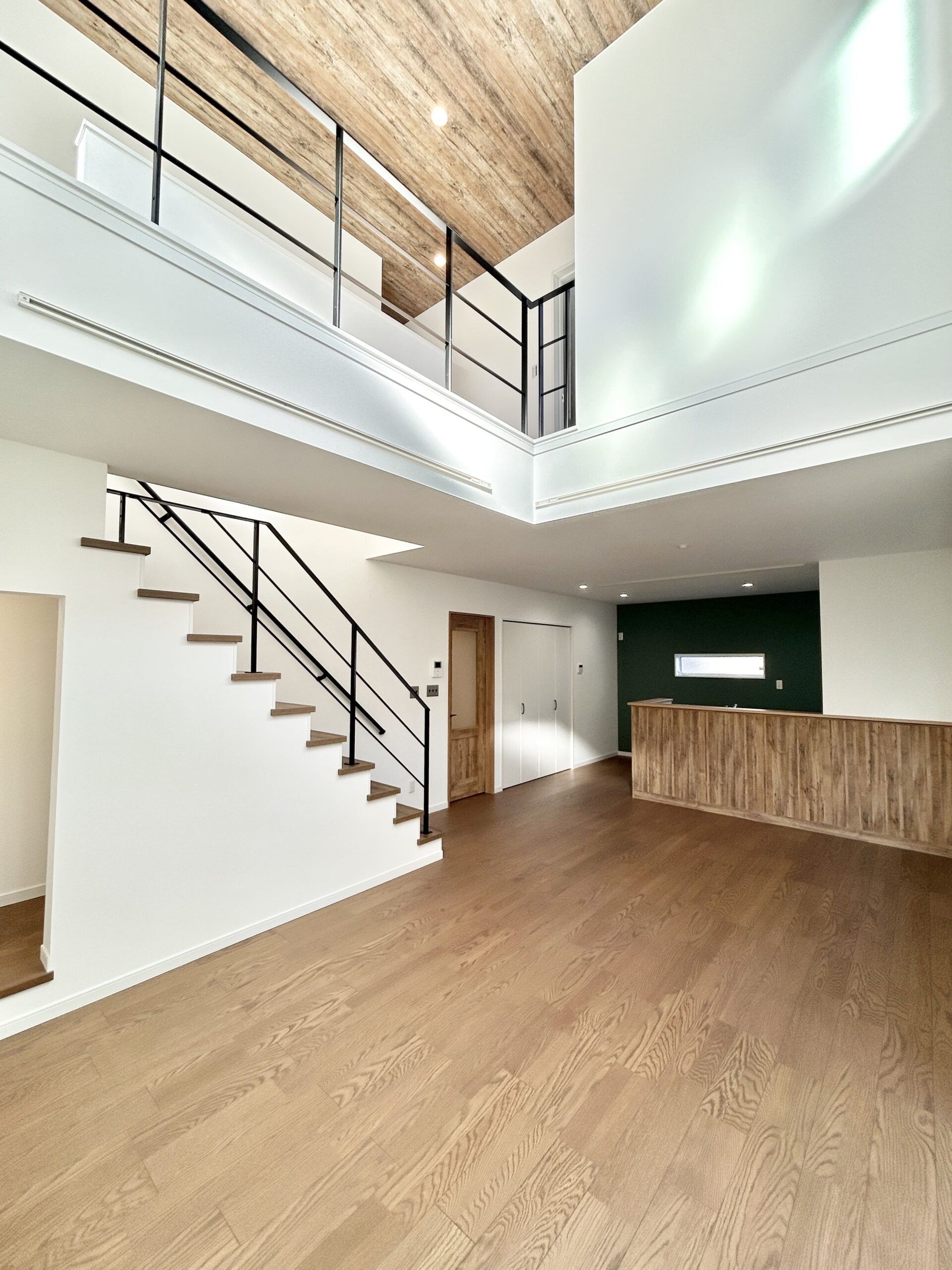 施工事例 No. 92 開放的な空間が印象的なアメリカンな家