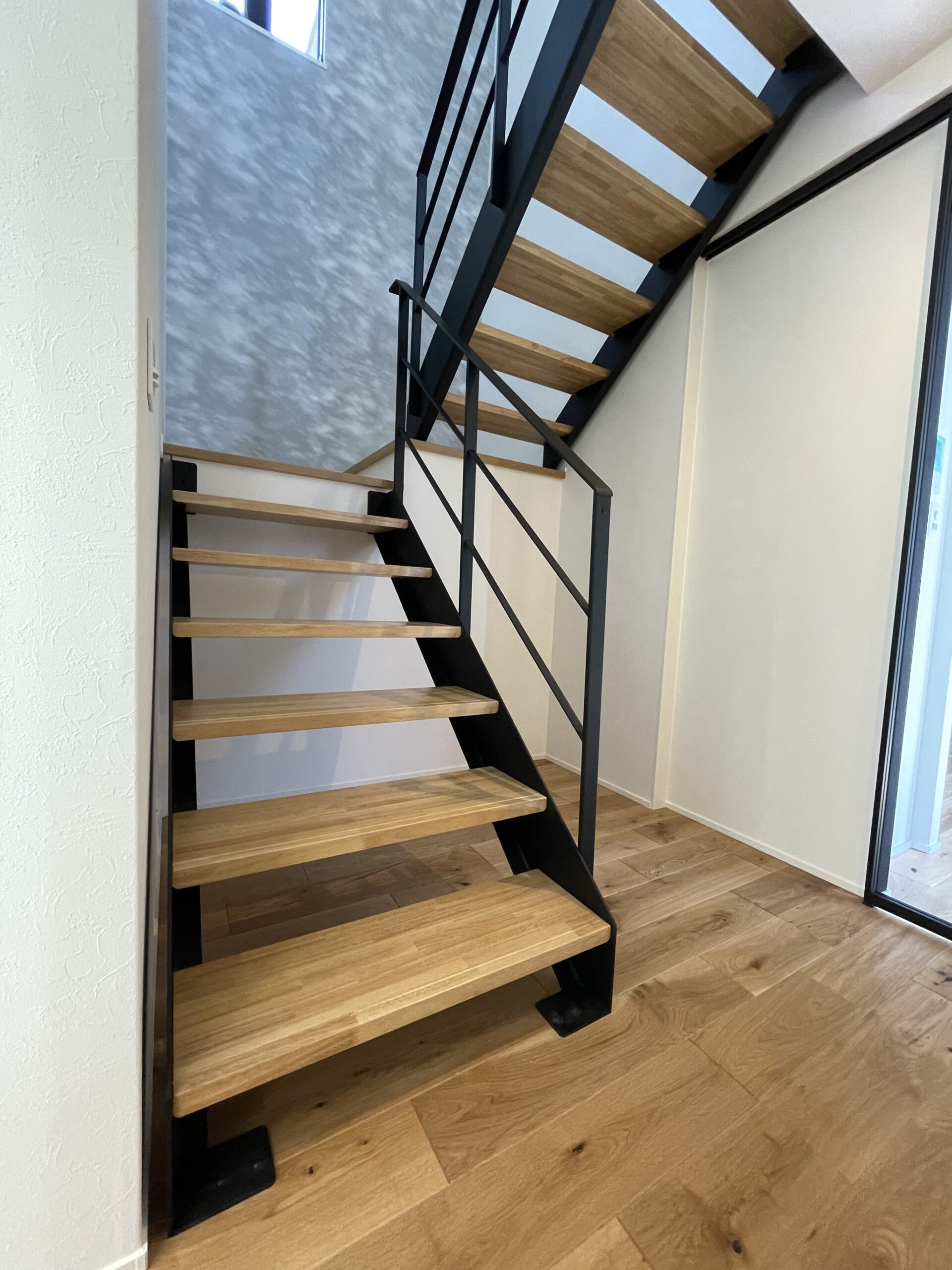 施工事例 No. 146 階段室が開放的な空間に