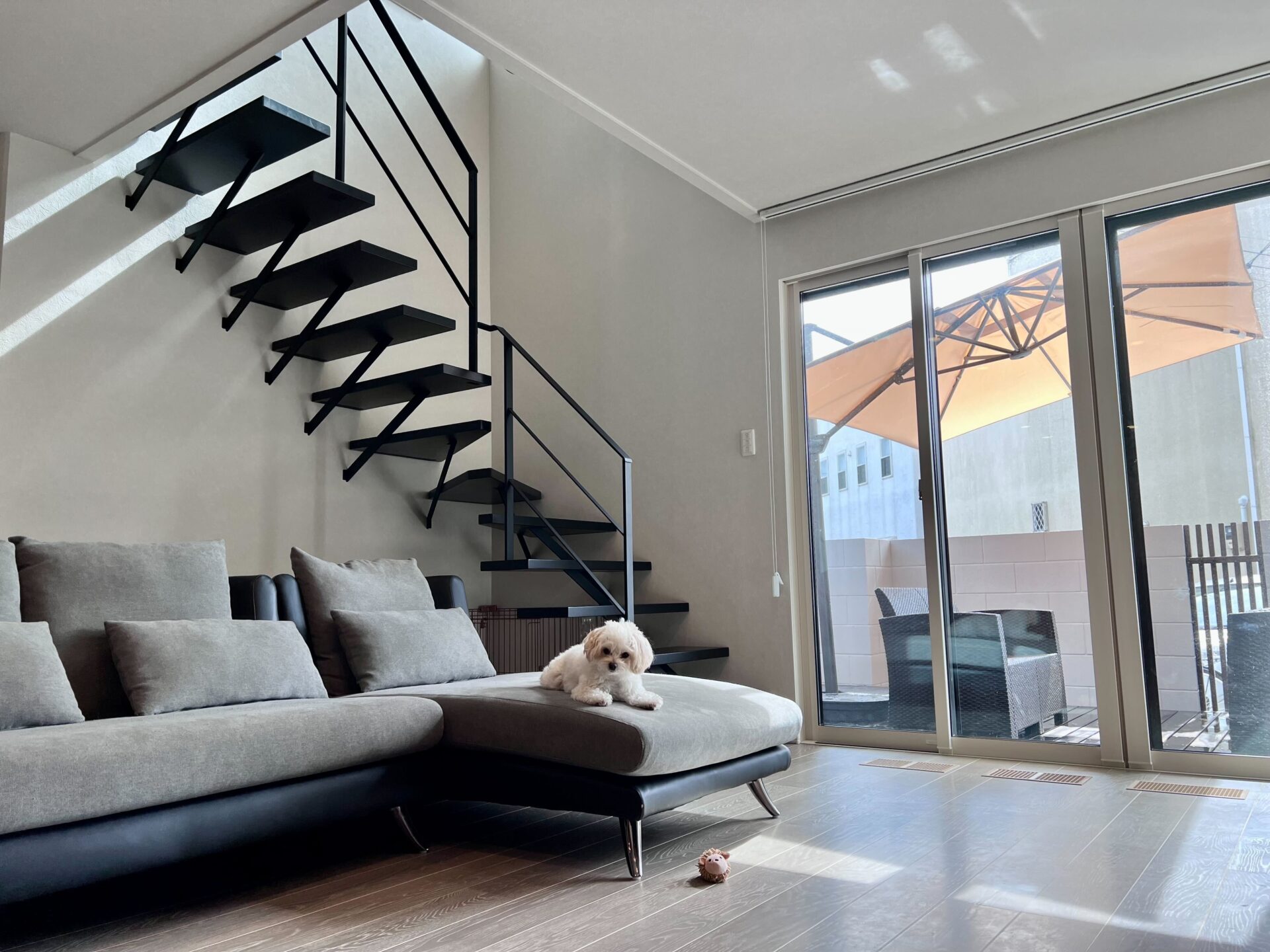 施工事例 No. 311 唯一無二のシルエットが生む、空間のリズム