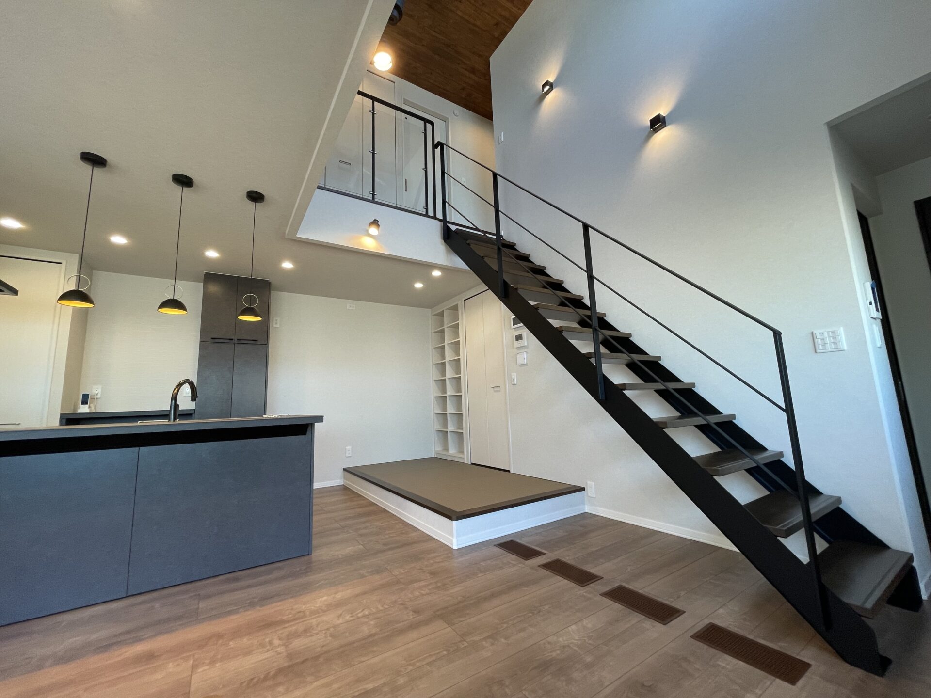 施工事例 No. 235 シースルー階段が空間に、開放感をもたらす - Part 6