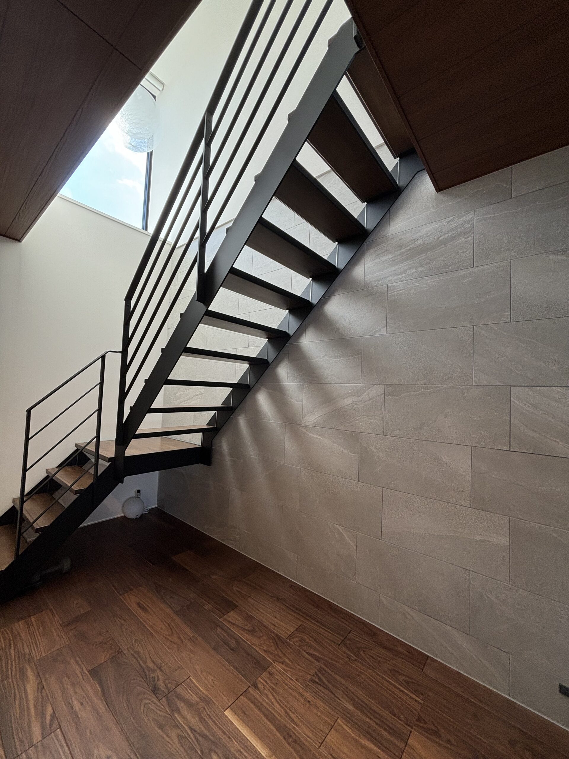 施工事例 No. 323 安全とシースルー階段の両立