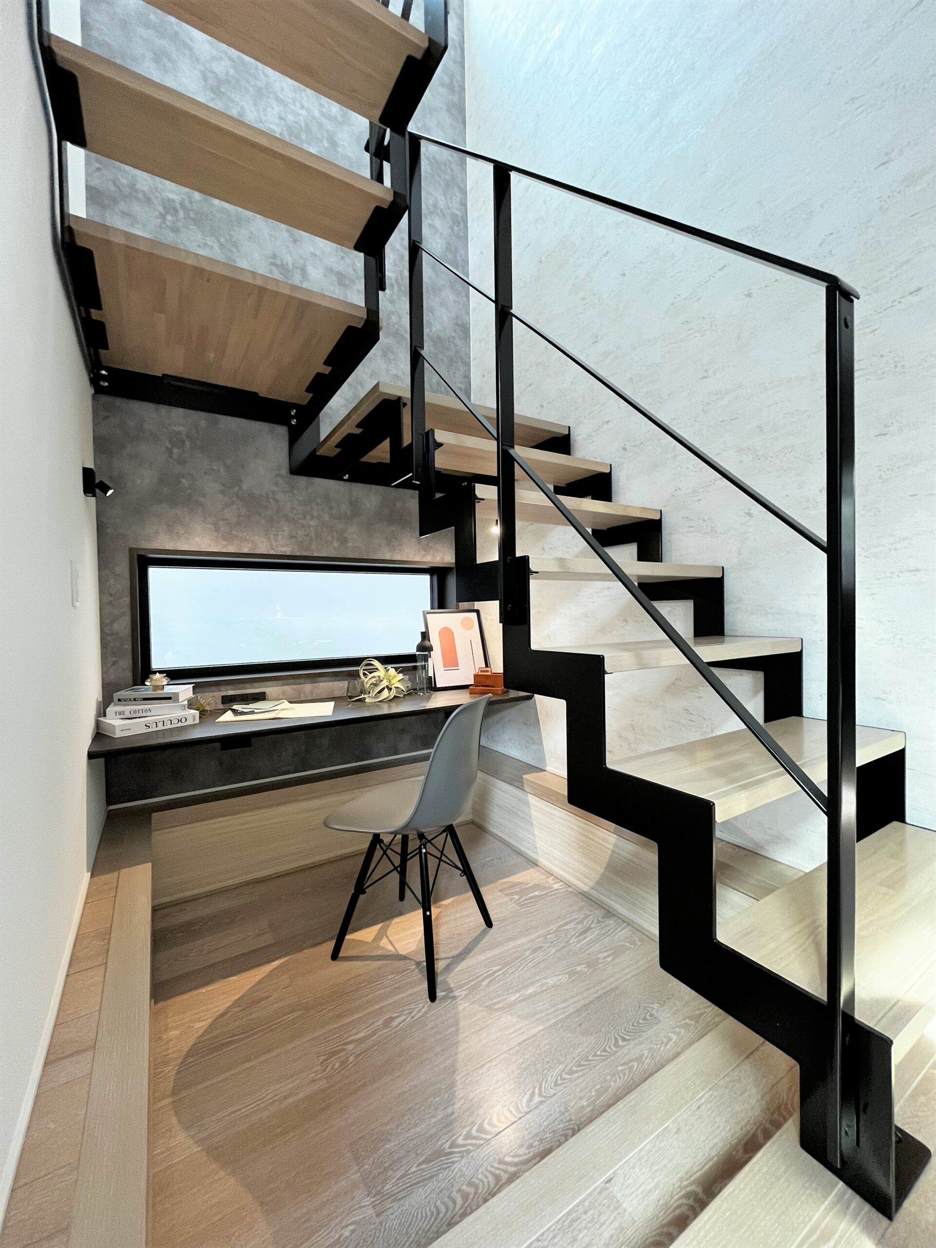 施工事例 No. 258 階段下にワーキングスペース