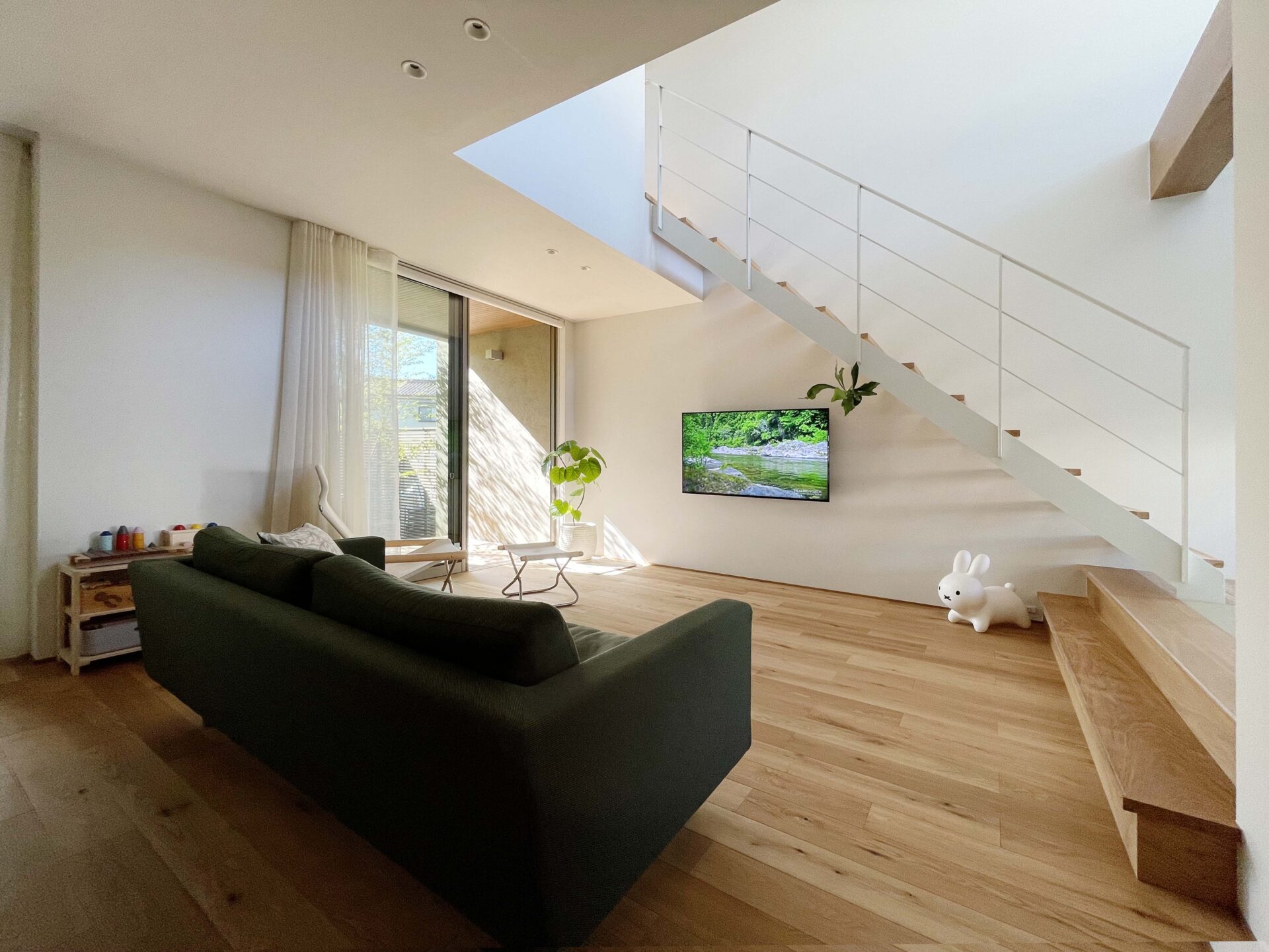 施工事例 No. 265 自然素材に馴染むナチュラルなシースルー階段