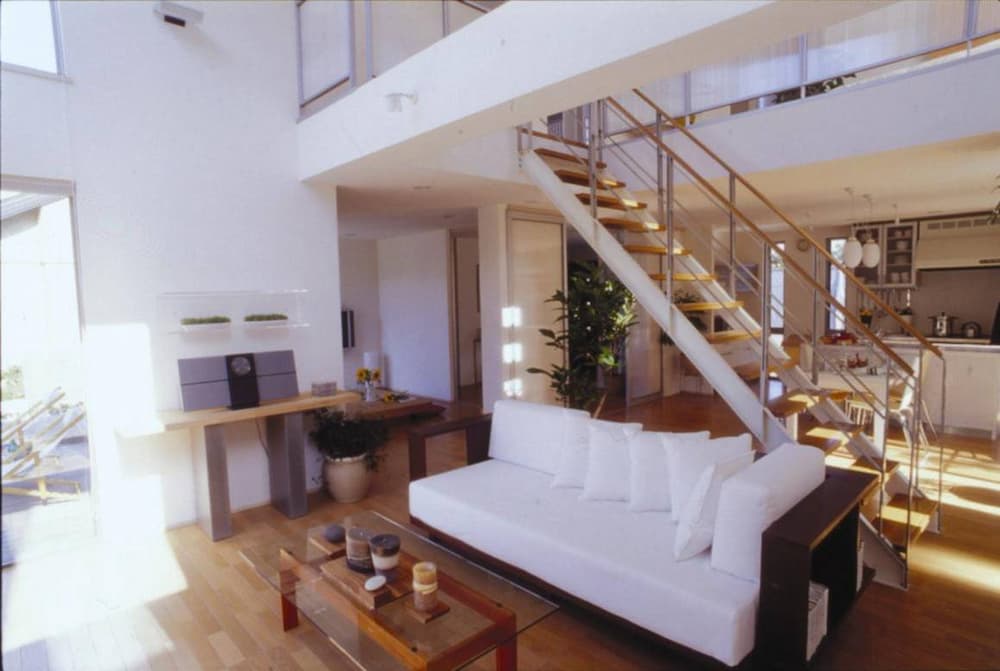 スチール直階段