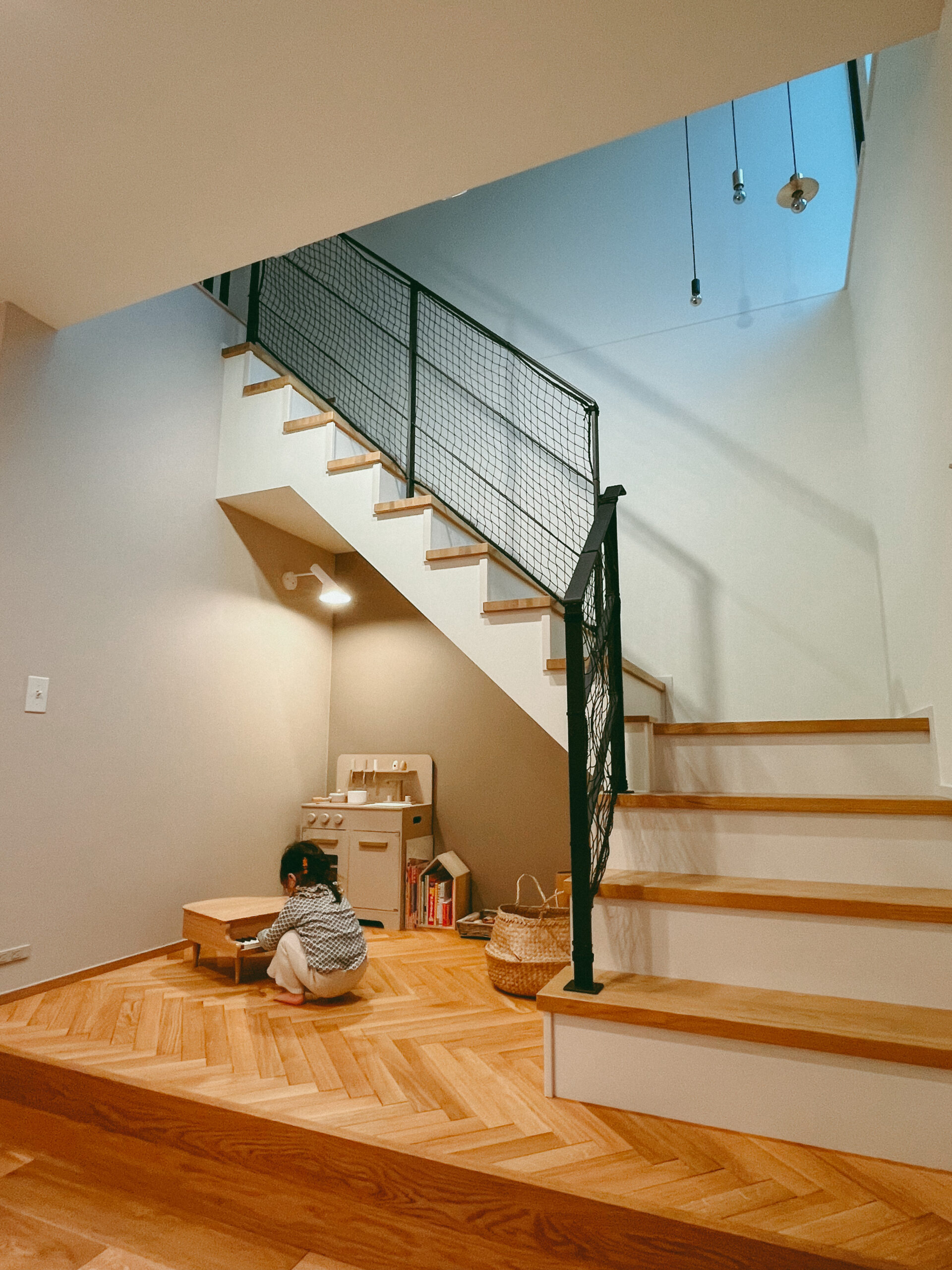 施工事例 No. 361 手すりひとつで、空間が締められ 毎日の『ただいま』に、そっと寄り添う