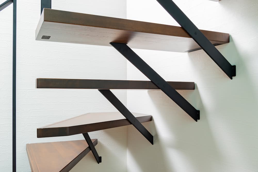 片持ち階段『DANDEL ARMS』