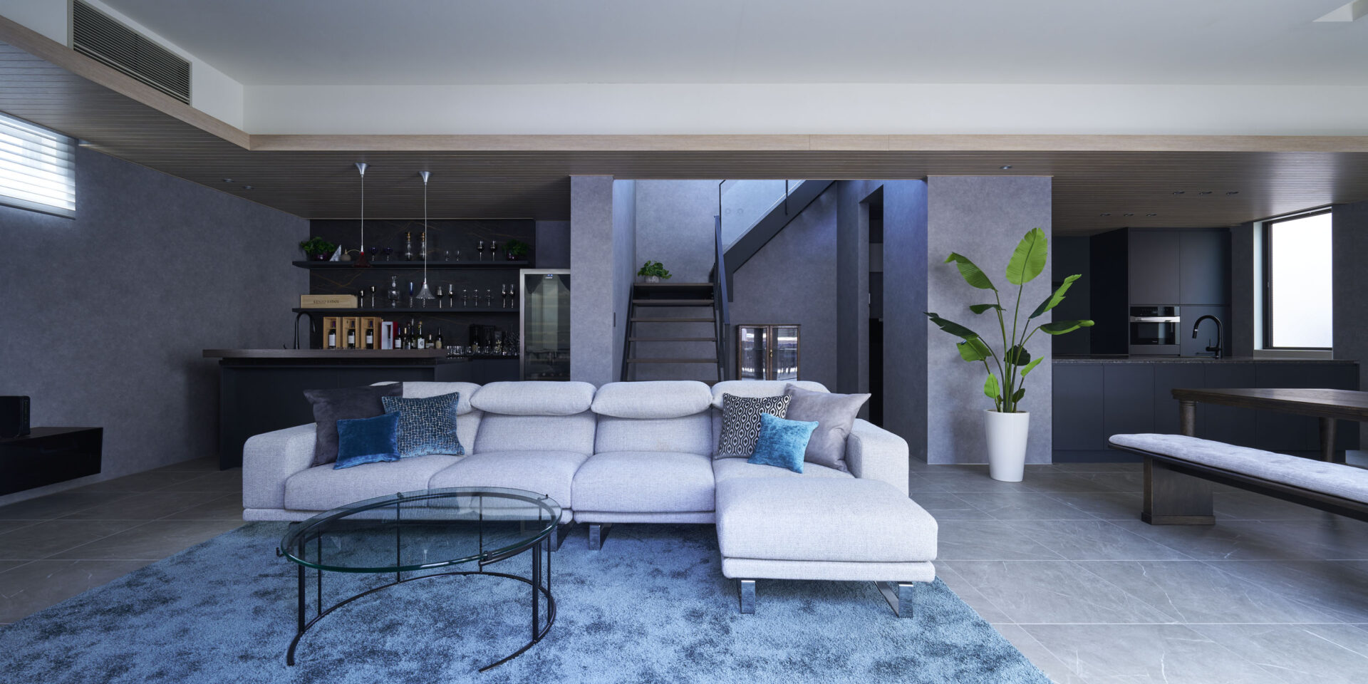 施工事例 No. 357 家具を超えた存在感。静けさの中に、上質が息づく