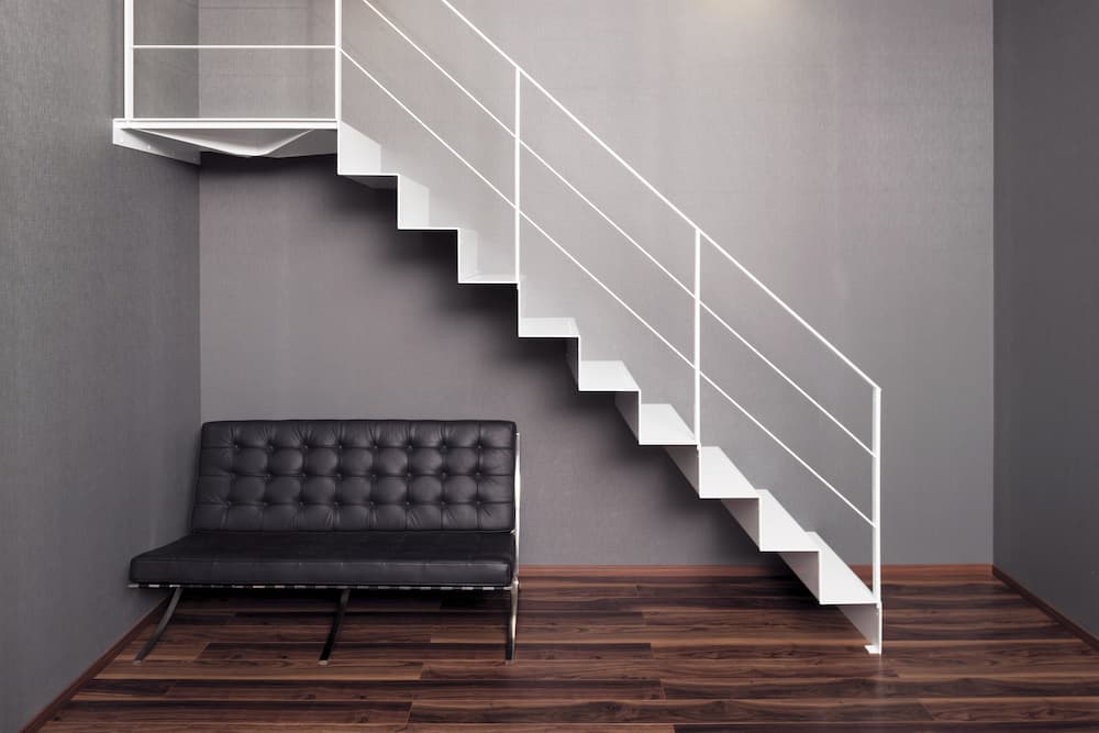 片持ち階段『WAVESDANDEL』