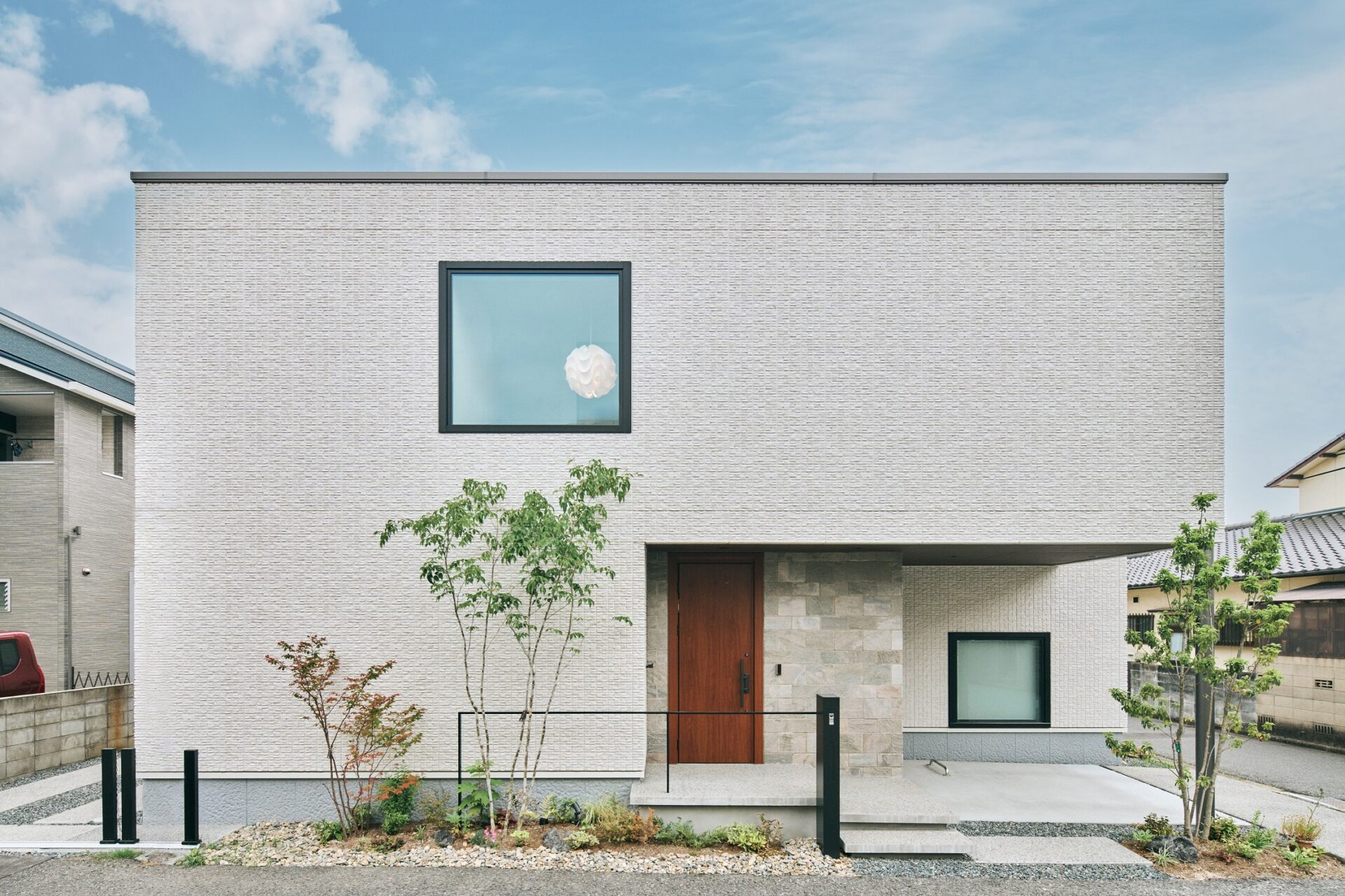 施工事例 No. 375 デザインは控えめに、存在感は確かに