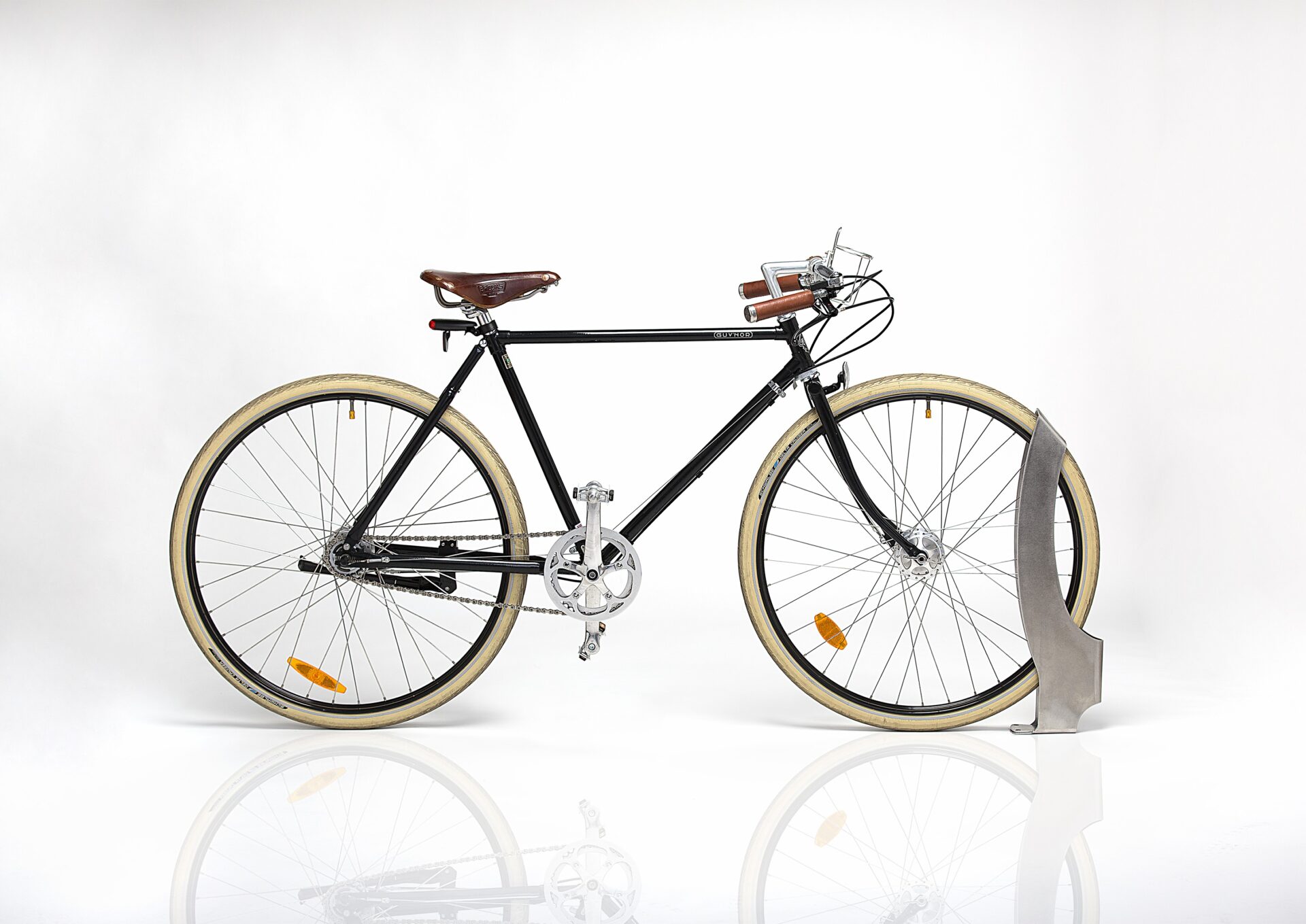 施工事例 No. 018 シンプルでおしゃれなサイクルスタンド