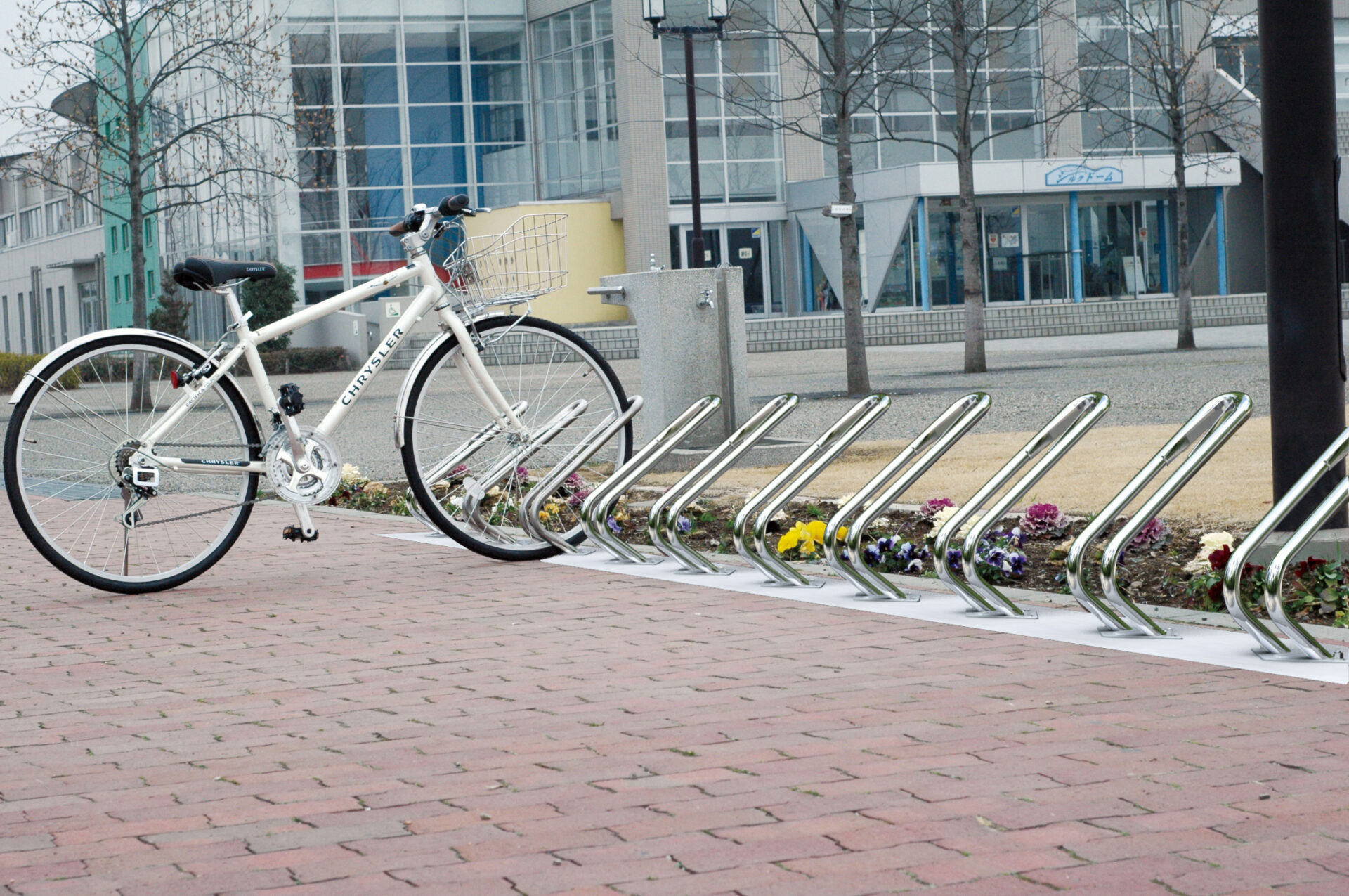 施工事例 No. 017 シンプルでおしゃれなサイクルスタンド