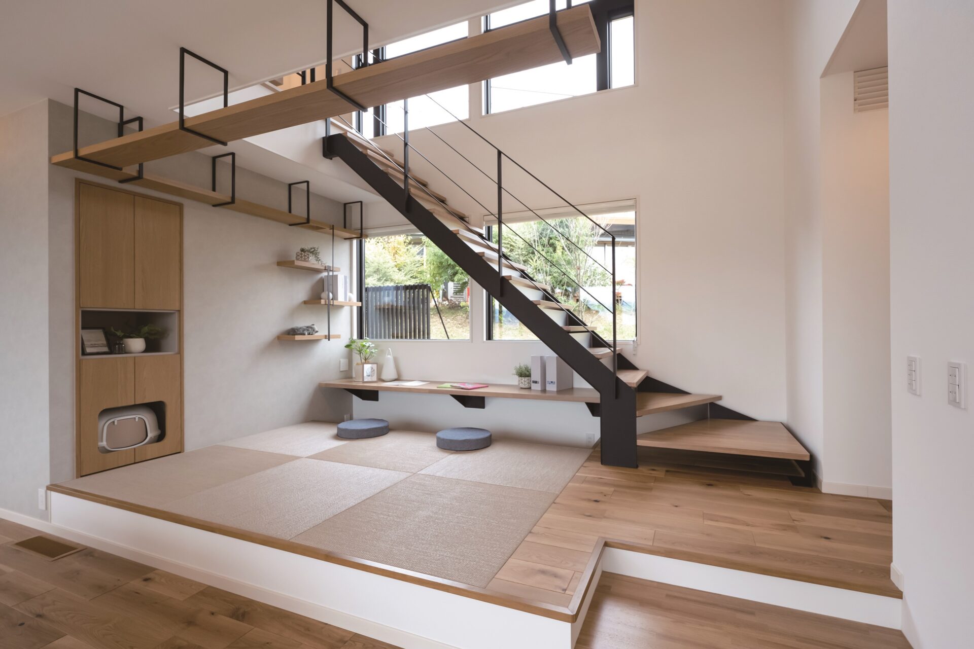 施工事例 No. 402 シースルー階段と和の調和