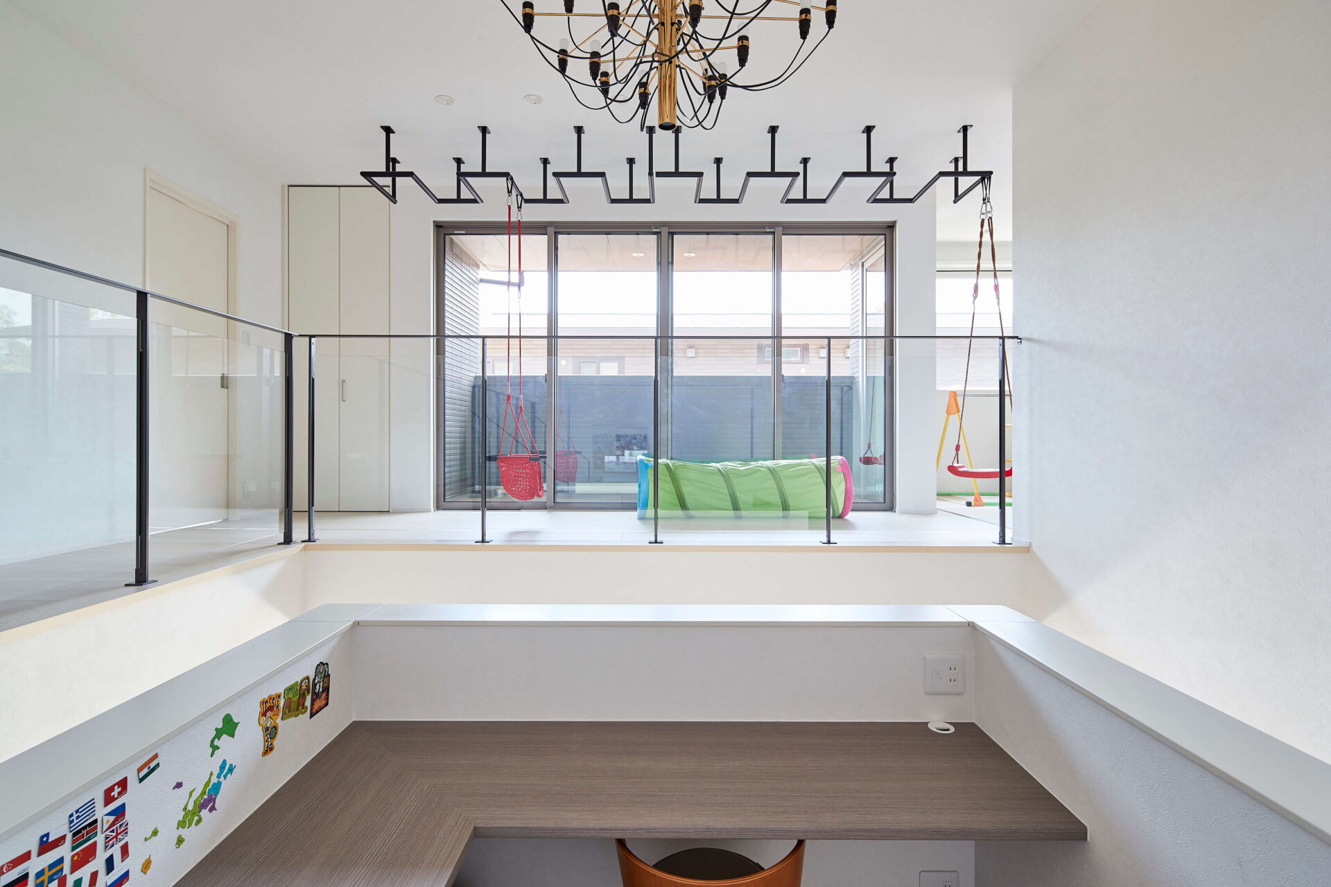 施工事例 No. 418 踊場に作る開放的なワークスペース